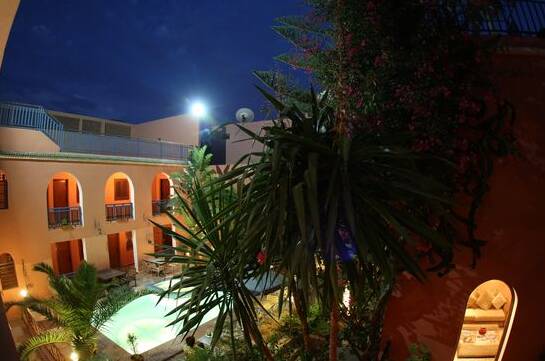 Riad Imourane - Hotel & Surf Camp Hotel Tamraght Agadir Riad Tamraght Agadir :  loisirs